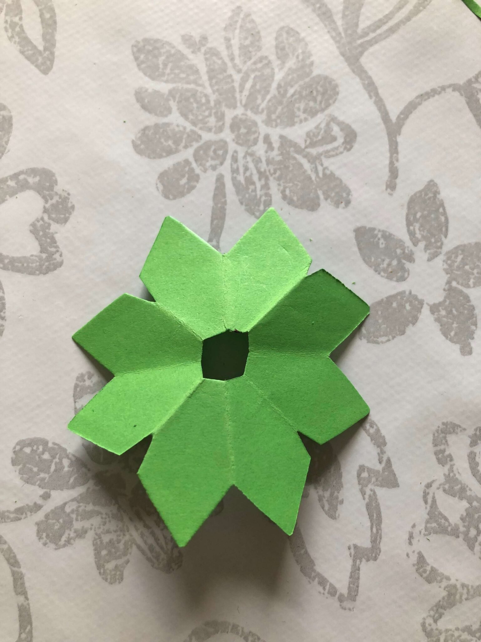  Erdbeeren aus Papier basteln Motiv 